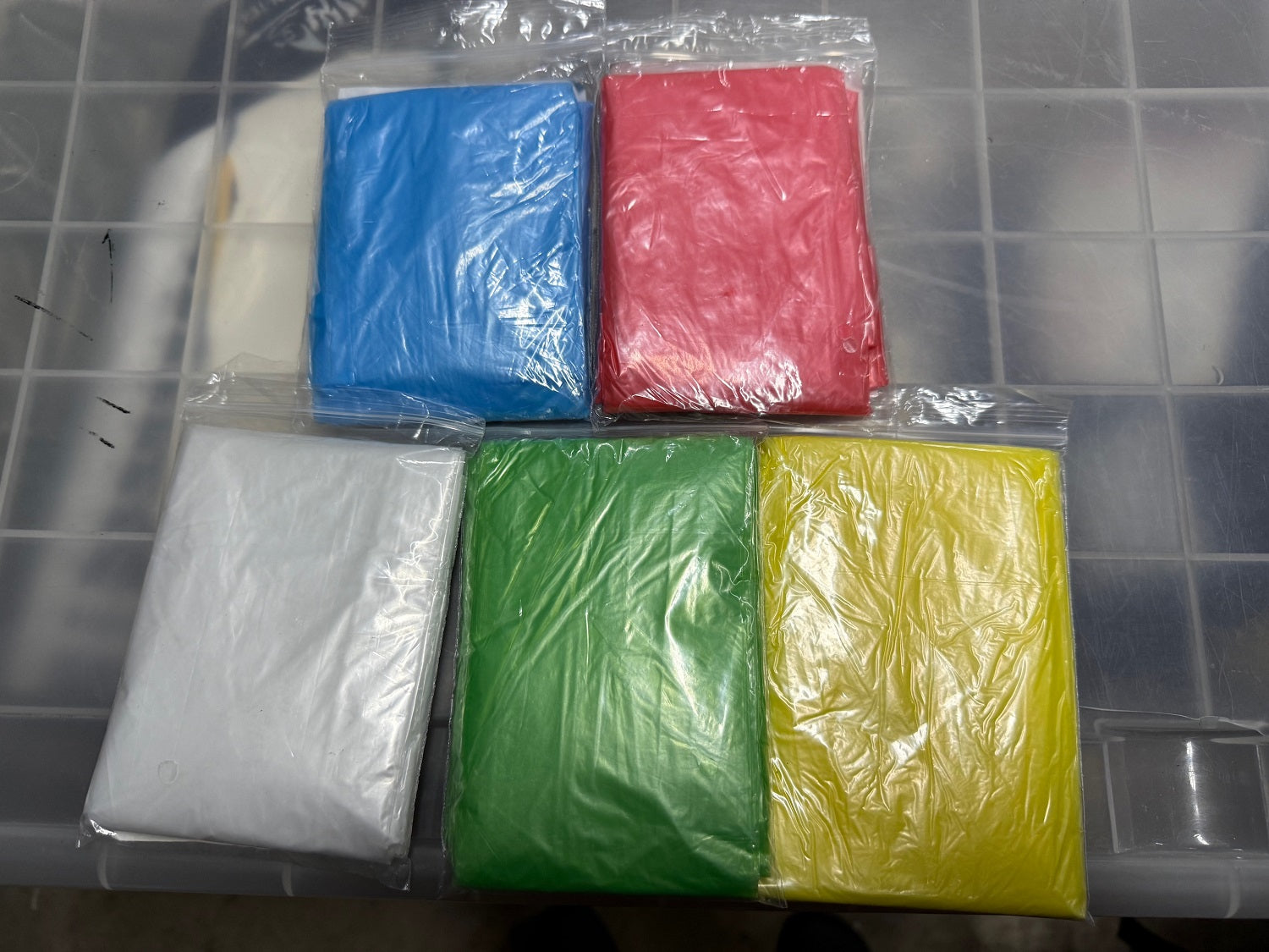 EMERGENCY PONCHO / DISPOSABLE PONCHO