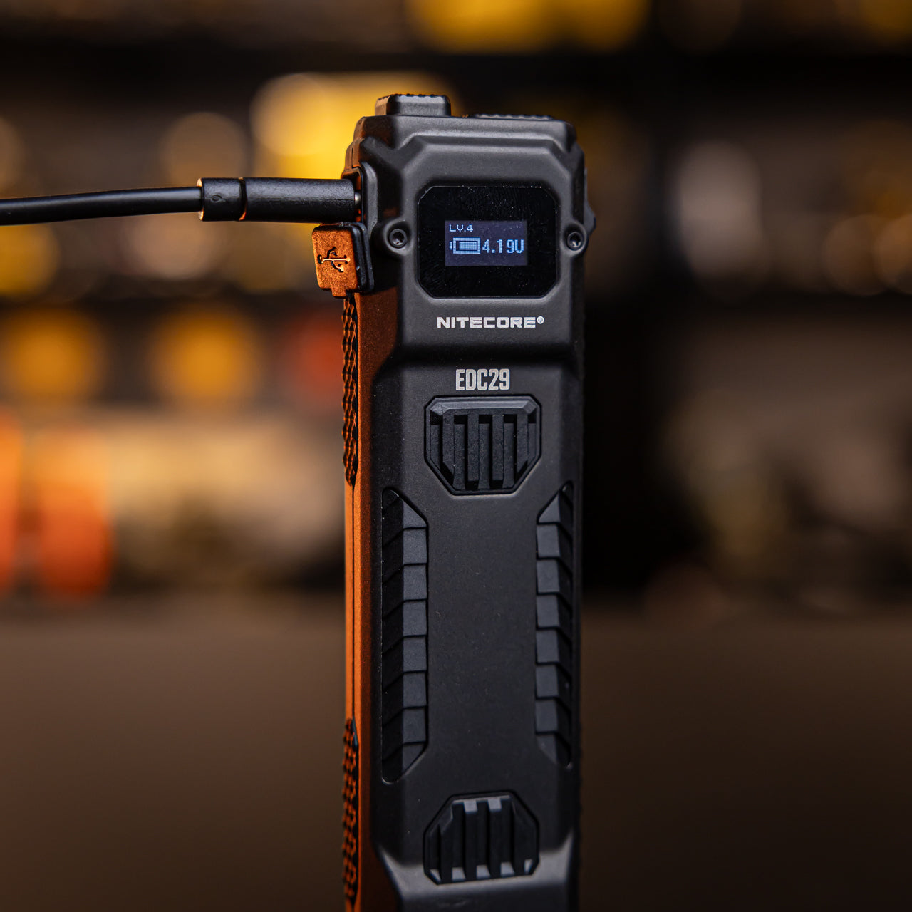 NITECORE EDC29 - 6500 LUMENS FLASHLIGHT (BUILT-IN 2,500mAH RECHARGEABLE BATTERY)