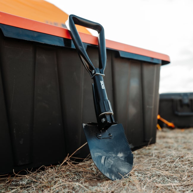 SOG ENTRENCHING TOOL (F08-N)