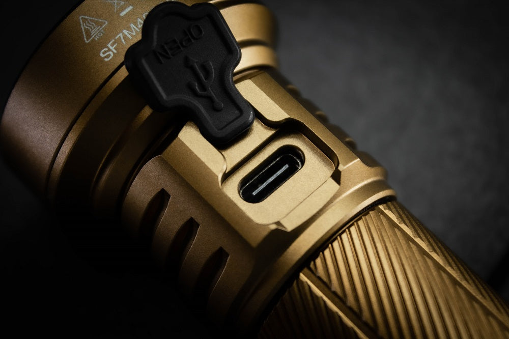 SPERAS M4 MINI RECHARGEABLE FLASHLIGHT 1320 LUMENS 652M THROW, 1 x 18350 BATTERY