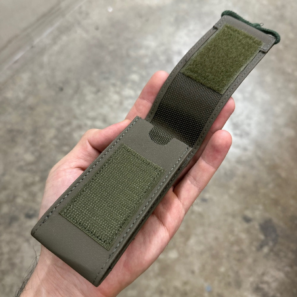 VICTORINOX NYLON BELT POUCH - SUITABLE FOR 111MM KNIVES (OLIVE GREEN)