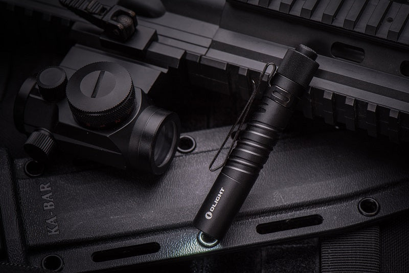 OLIGHT I3T 2 EOS DUAL OUTPUT SLIM EDC FLASHLIGHT (BATTERY INCLUDED) - 200 LUMENS - BLACK