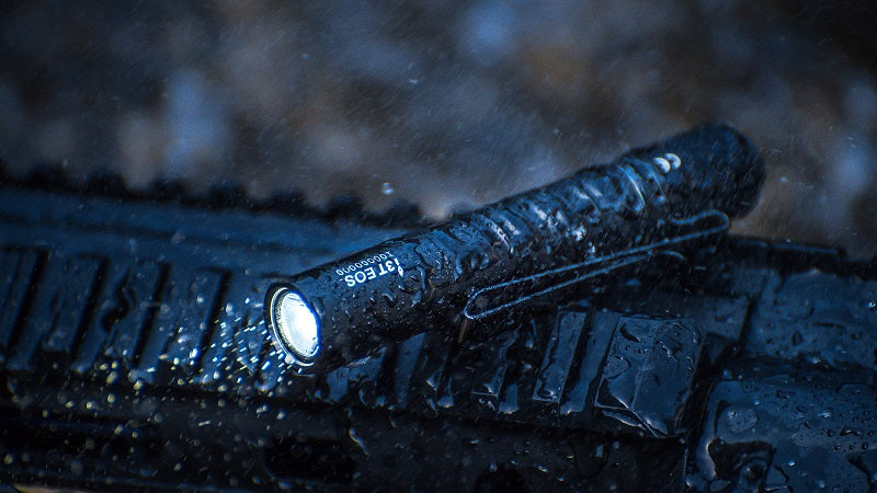 OLIGHT I3T 2 EOS DUAL OUTPUT SLIM EDC FLASHLIGHT (BATTERY INCLUDED) - 200 LUMENS - BLACK