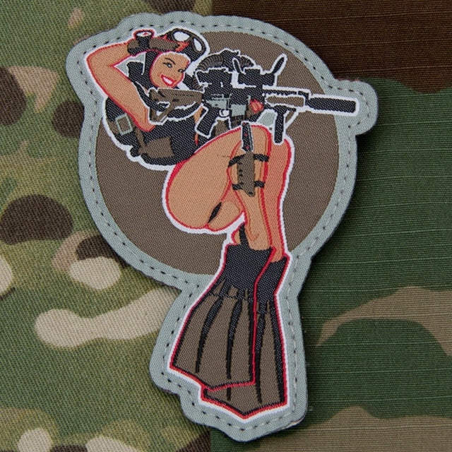 MSM DIVE GIRL - FULL COLOR