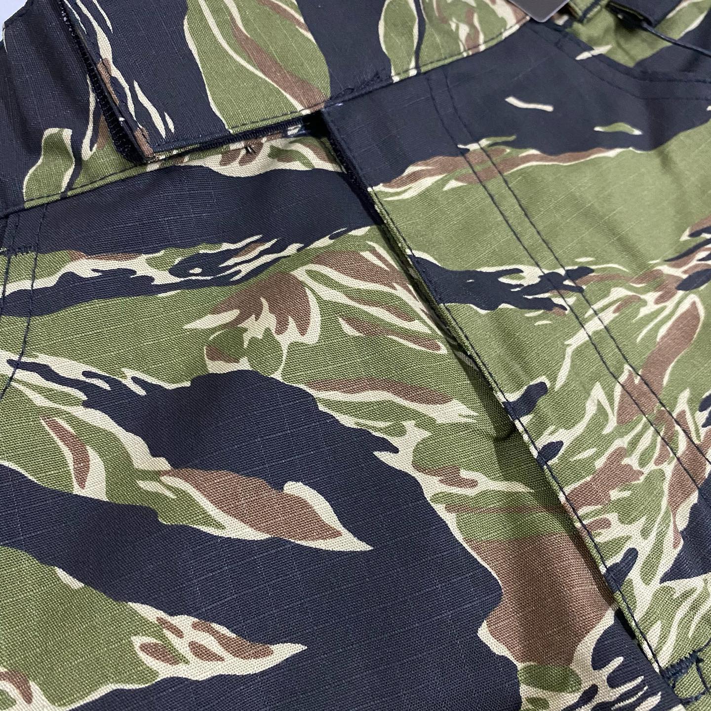 HELIKON-TEX URBAN TACTICAL SHORTS 11" - POLYCOTTON RIPSTOP (TIGER STRIPE)