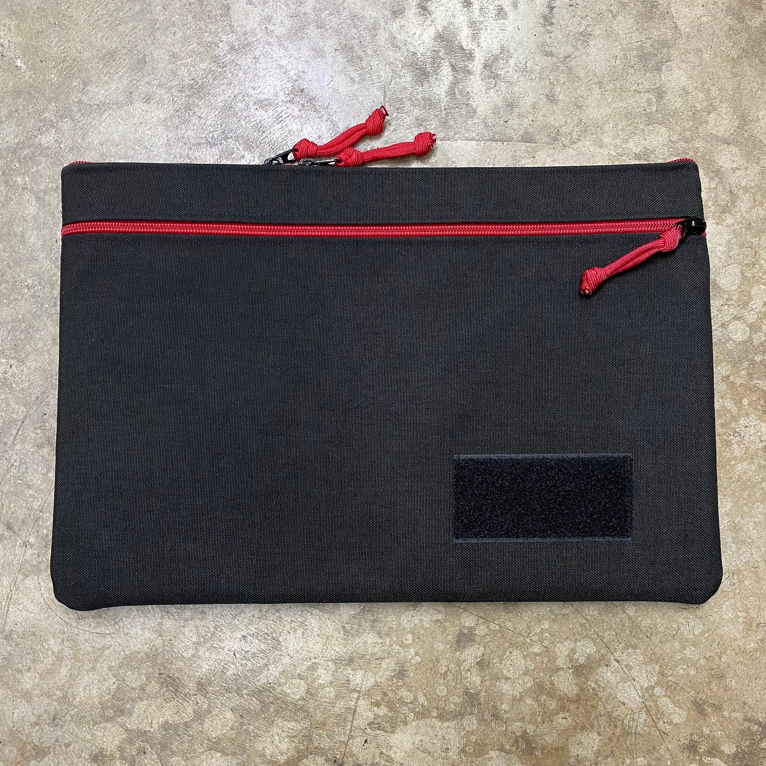TACTICAL LAPTOP SLEEVE 13.3" - 1000D CORDURA (BLACK WITH RED ZIPS)
