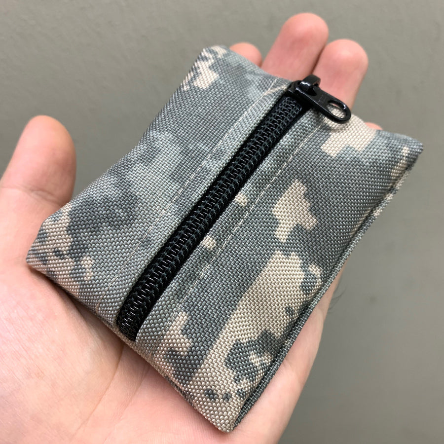 MIL-SPEC KEY WALLET WITH CARD POCKET - 1000 DENIER CORDURA (ACU CAMO)