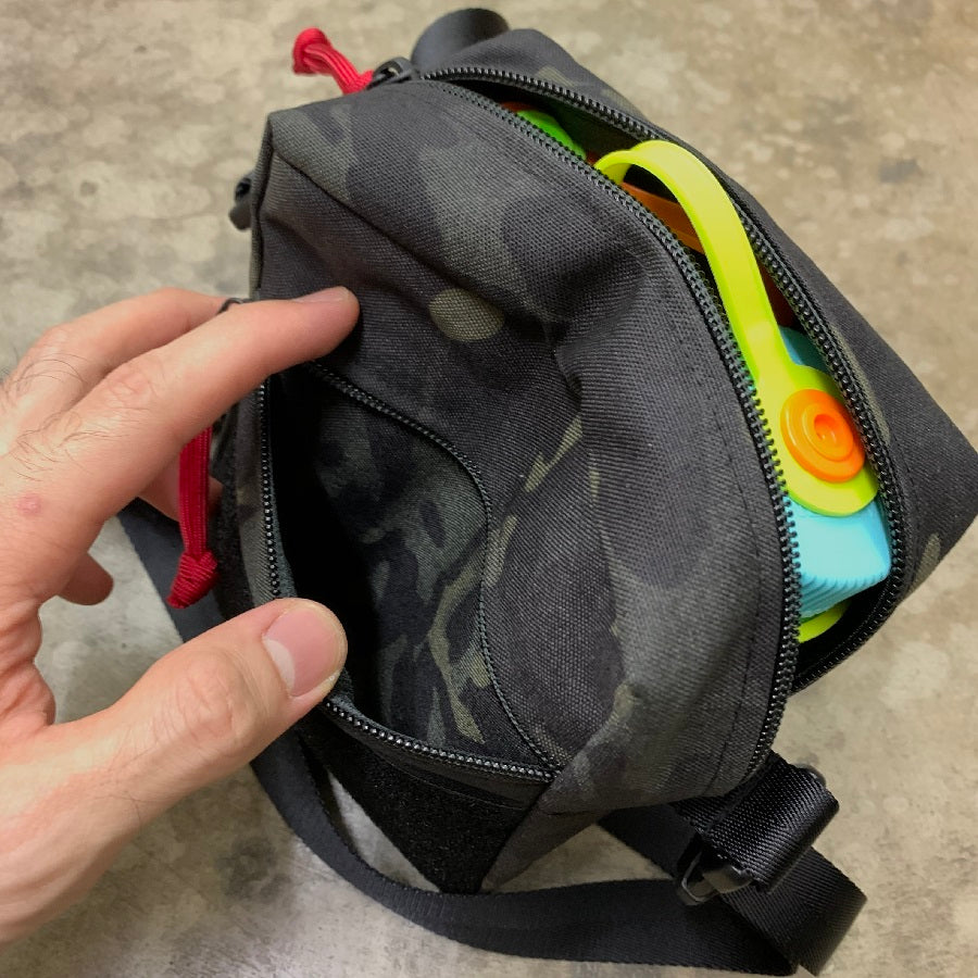 MIL-SPEC COVERT POCKET SLING BAG - 300 DENIER RIP-STOP POLYESTER (KRYPTEK MANDRAKE)