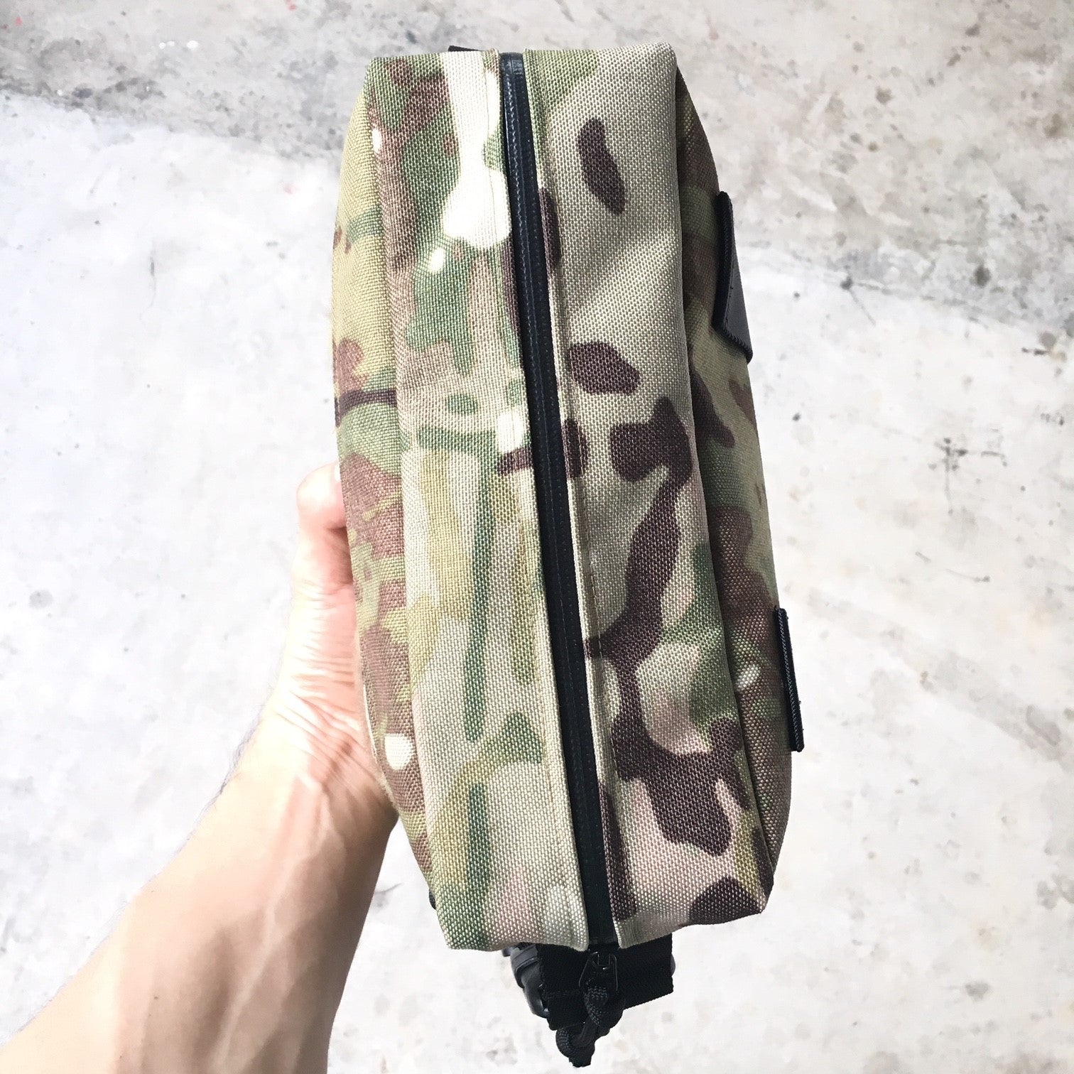 MIL-SPEC SHOULDER SLING BAG - 1000 DENIER CORDURA, SPLASHPROOF ZIPPERS (MULTICAM)