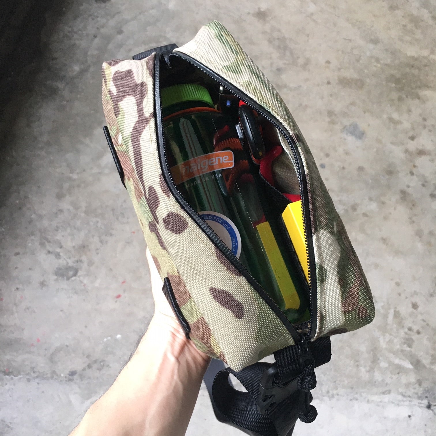 MIL-SPEC SHOULDER SLING BAG - 1000 DENIER CORDURA, SPLASHPROOF ZIPPERS (MULTICAM)