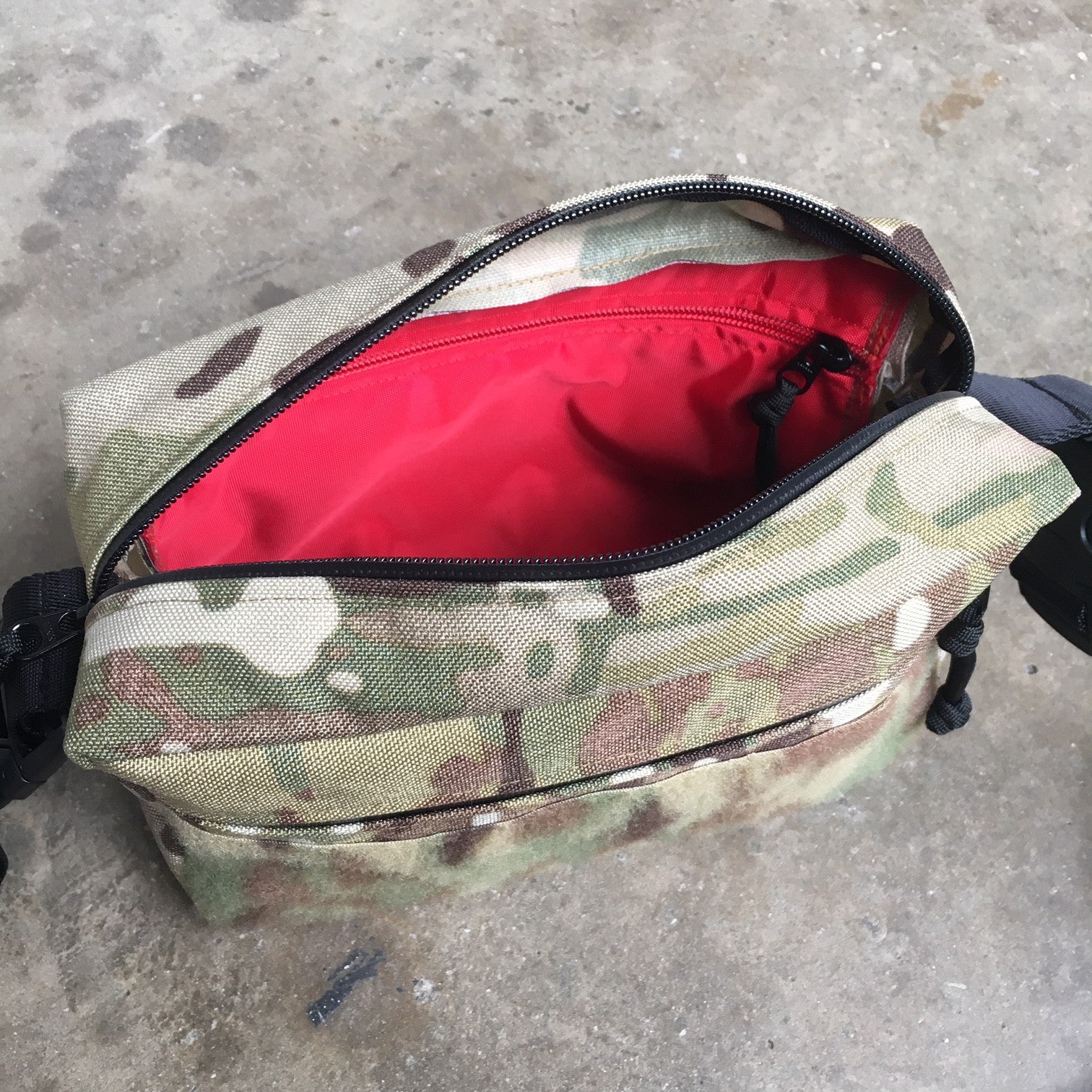 MIL-SPEC SHOULDER SLING BAG - 1000 DENIER CORDURA, SPLASHPROOF ZIPPERS (MULTICAM)