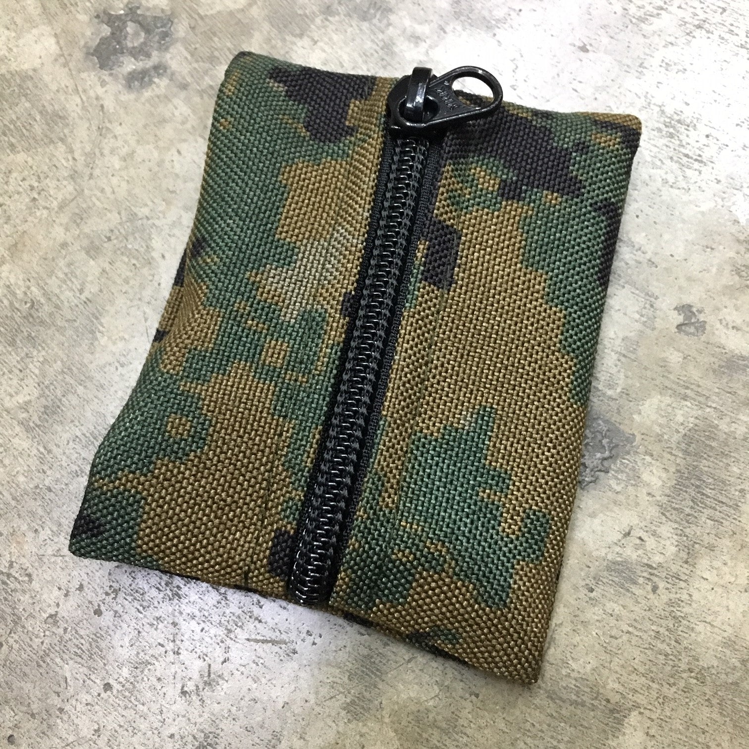 MIL-SPEC KEY WALLET WITH CARD POCKET - 1000 DENIER CORDURA (US WOODLAND DIGITAL)