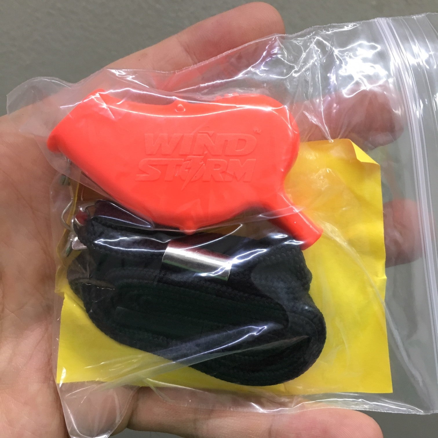 WINDSTORM SAFETY WHISTLE WITH LANYARD - ORANGE