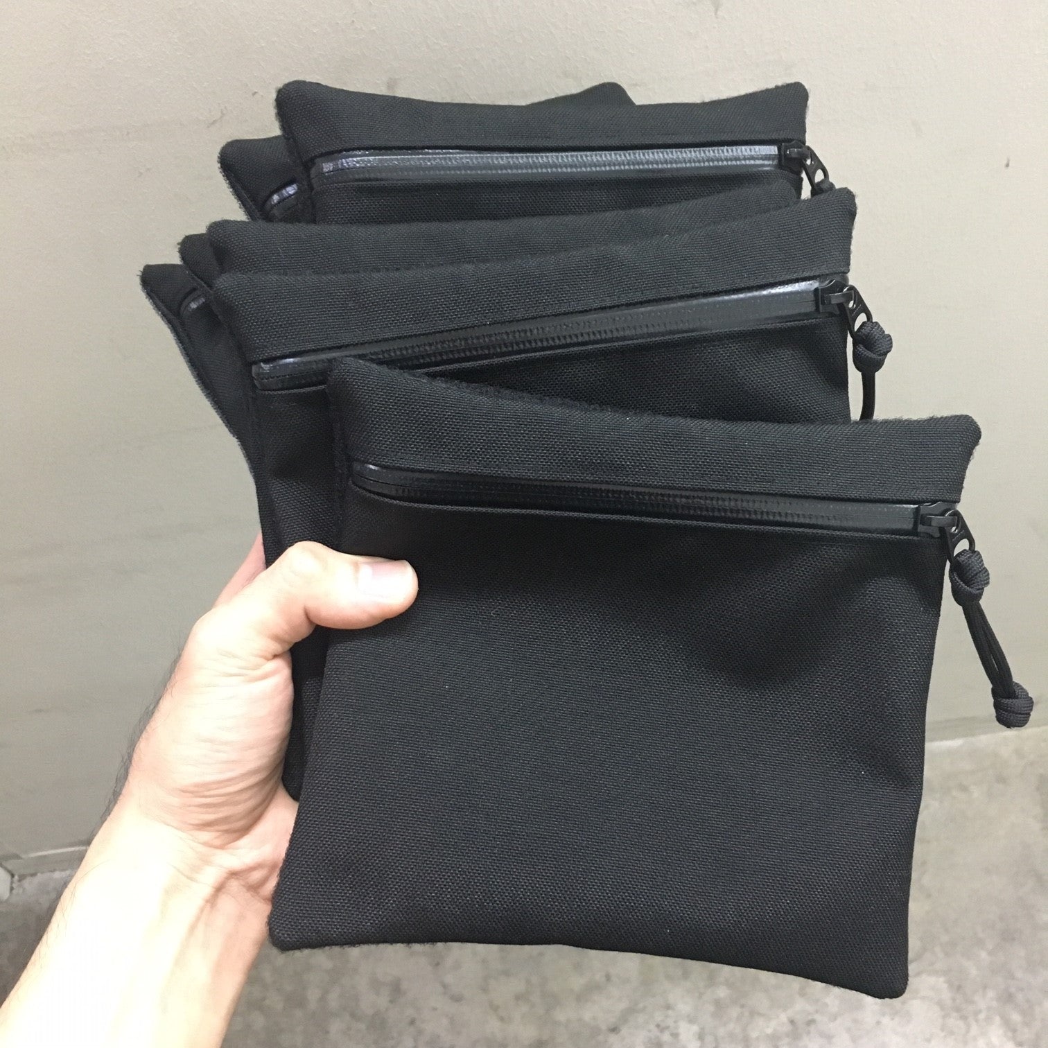 MIL-SPEC EDC POUCH LOOP SIDE VELCRO - SPLASH PROOF ZIPPER (ALL BLACK)