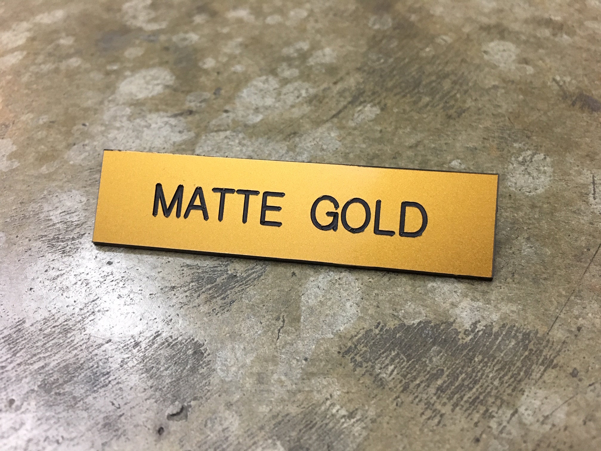 PLASTIC NAME TAG - 1 LINE