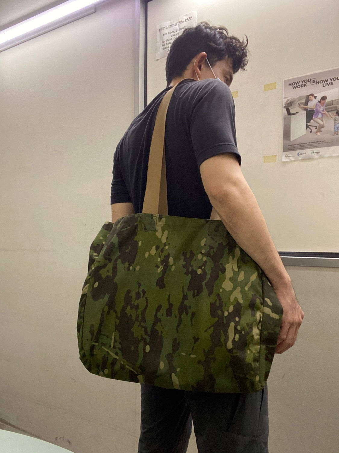 MIL-SPEC TOTE BAG - 1000 DENIER CORDURA (COYOTE BROWN)