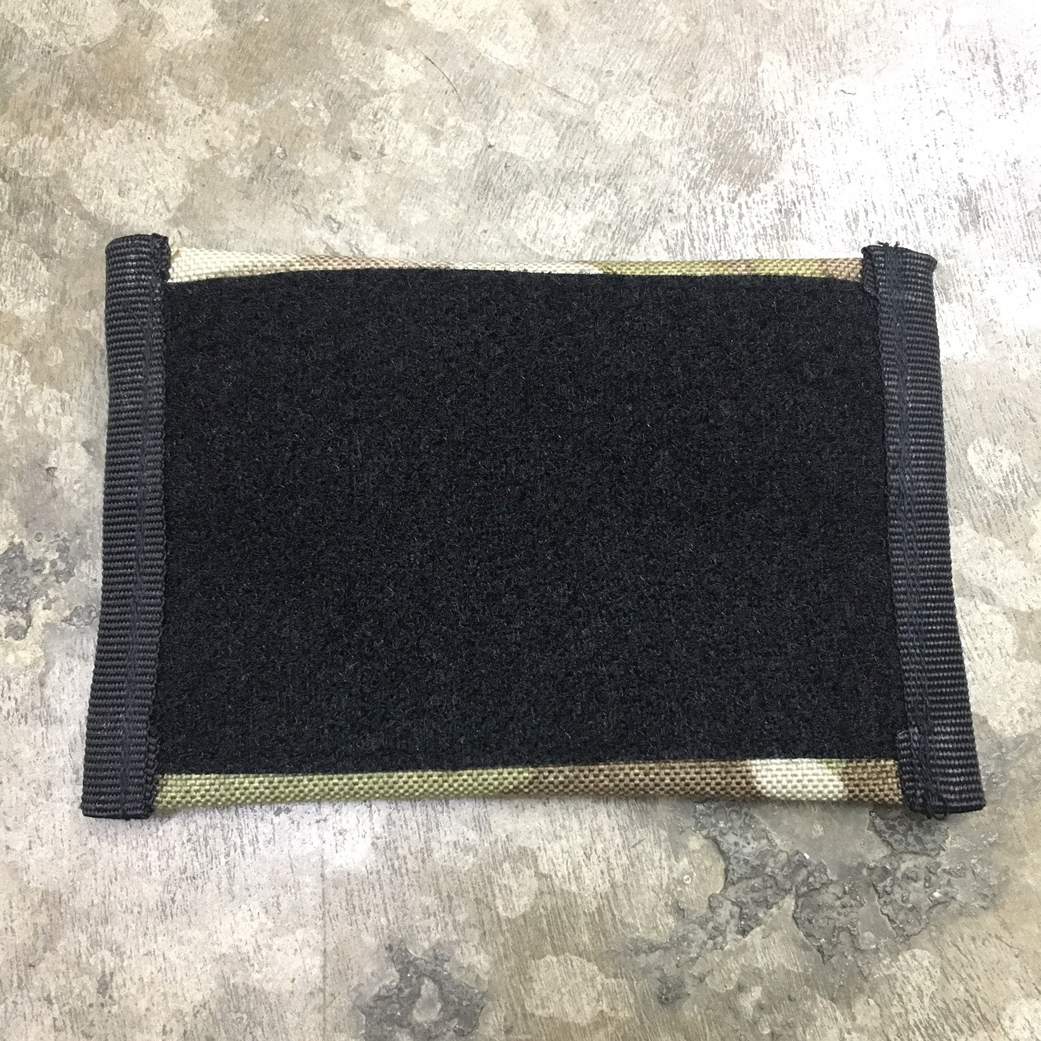 MIL SPEC CARD CASE WITH LOOP SIDE VELCRO - (MULTICAM)