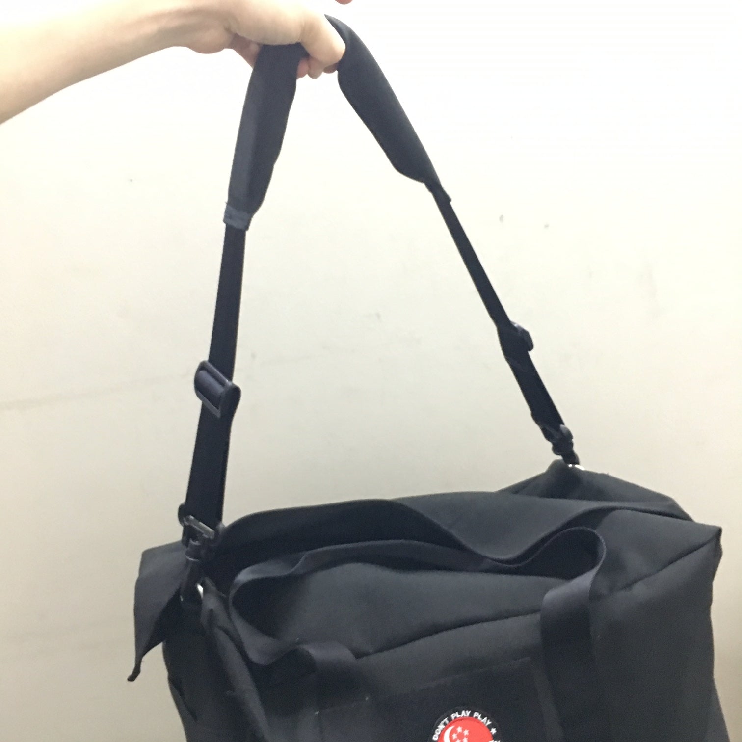 MIL-SPEC PADDED SHOULDER STRAP USING YKK SWIVEL HOOKS - BLACK