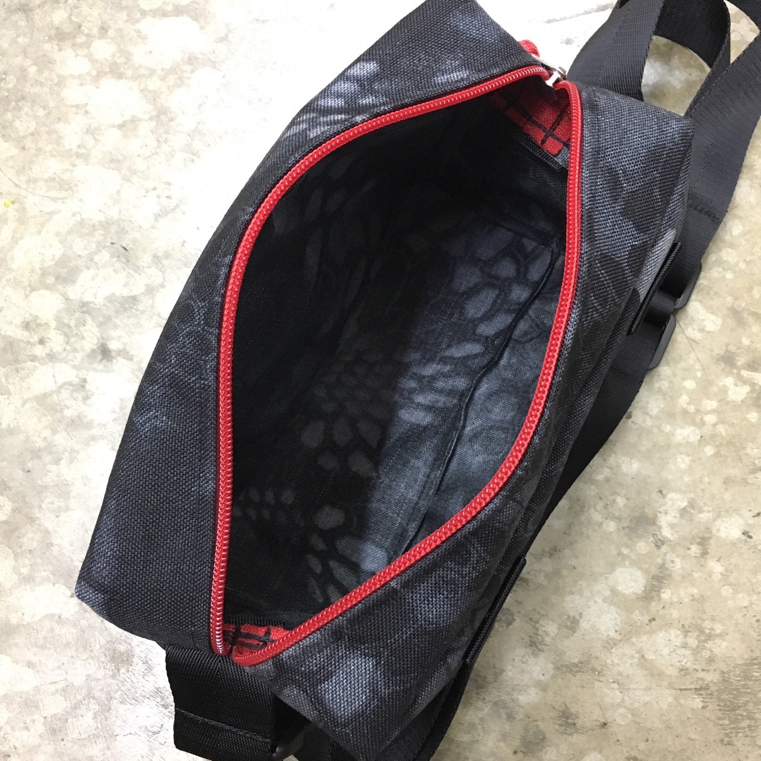 MIL-SPEC SHOULDER SLING BAG - 1000 DENIER CORDURA (KRYPTEK TYPHON)