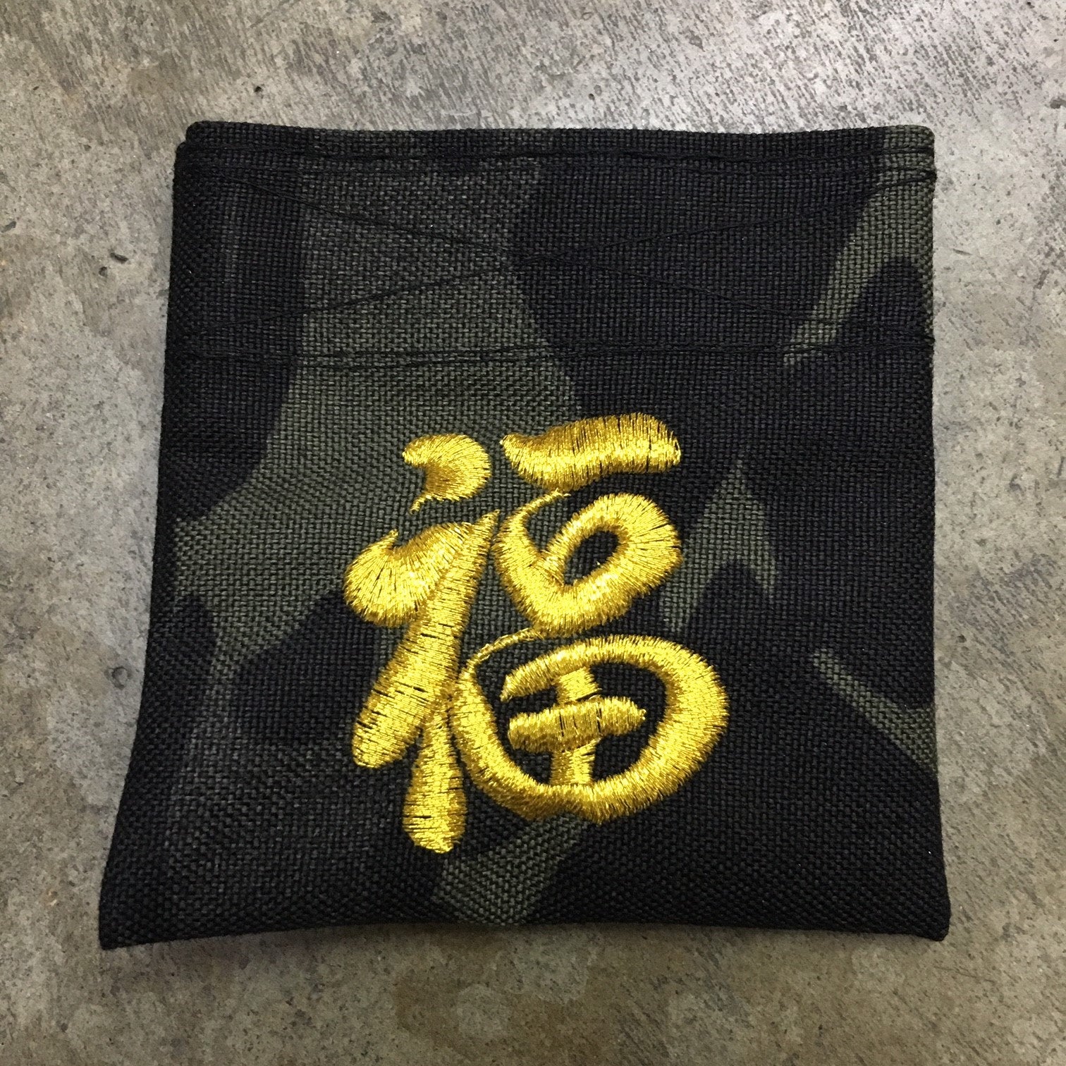 MIL-SPEC CNY COIN PURSE MULTICAM BLACK -  BLESSING