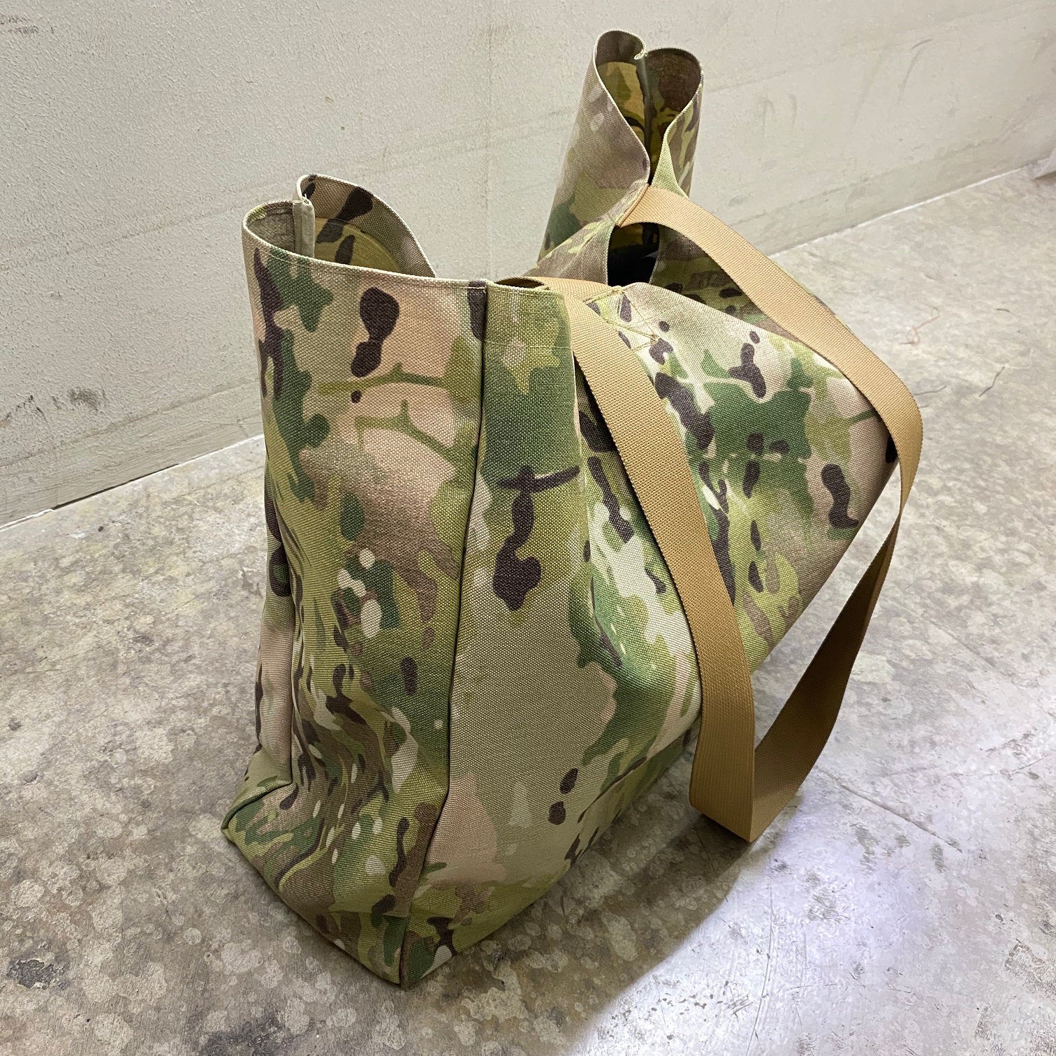 MIL-SPEC BIG BIG TOTE BAG - 1000 DENIER CORDURA (MULTICAM)