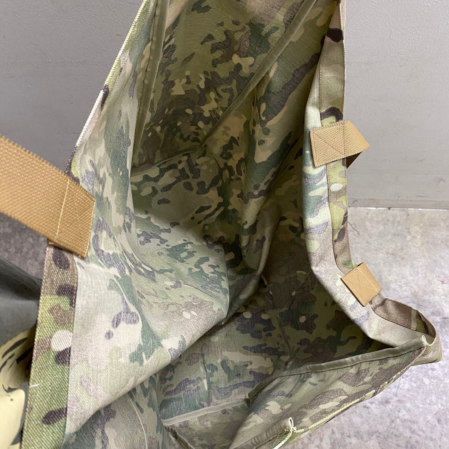 MIL-SPEC BIG BIG TOTE BAG - 1000 DENIER CORDURA (TRUE TIMBER HTC SPRING)