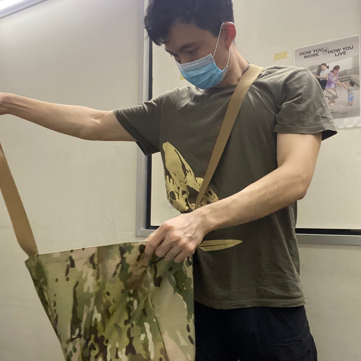 MIL-SPEC BIG BIG TOTE BAG - 1000 DENIER CORDURA (TRUE TIMBER HTC SPRING)