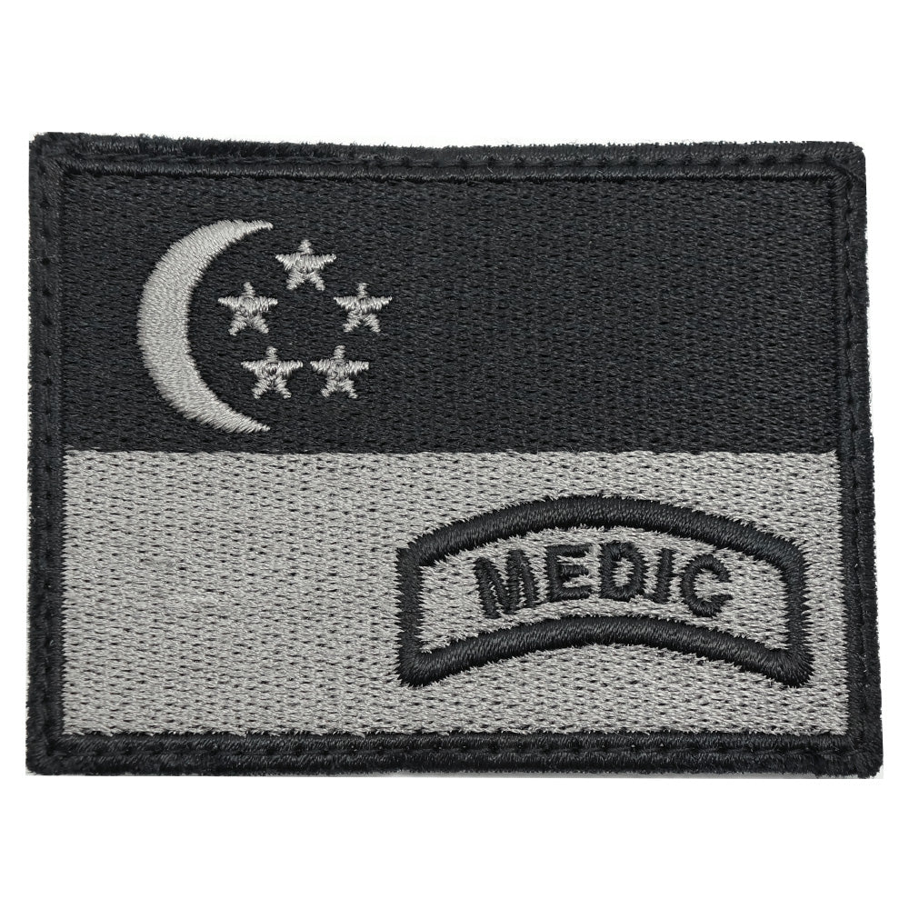 SINGAPORE FLAG WITH MEDIC TAB - BLACK FOLIAGE