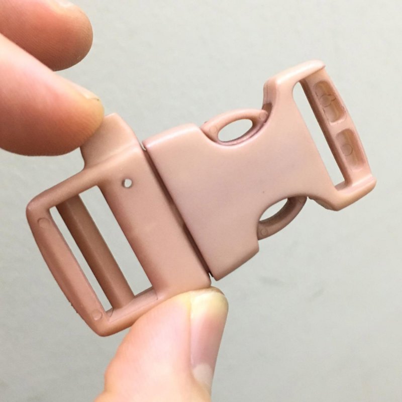 EMERGENCY SURVIVAL WHISTLE BUCKLE - FOLIAGE