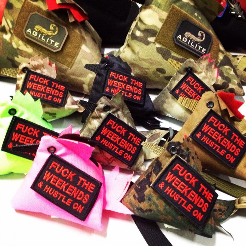 HUSTLE ON PATCH - WHITE WITH RED WORDS - Hock Gift Shop | Army Online Store in Singapore